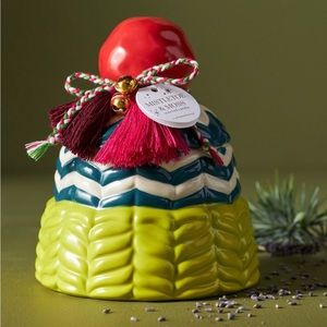 Anthro Betty Woody Mistletoe & Moss Ceramic Snow Hat Candle Green Santa Hat